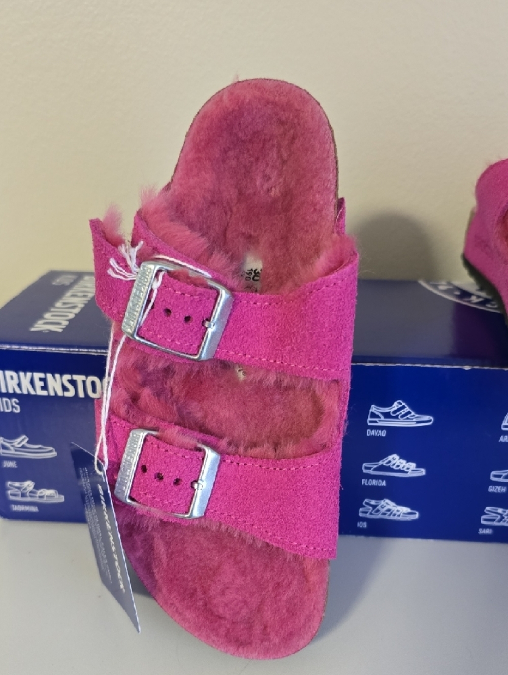 NIB Birkenstock Kids Hot Pink Sherling Arizona Sandals Girls Size 12 - Picture 2 of 3
